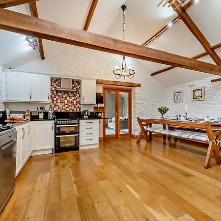3 Bed In Threkeld 93590 *
